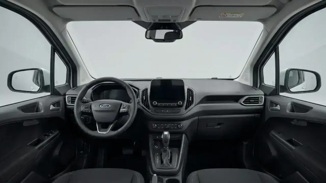 Ford Tourneo Courier iç mekan görünümü