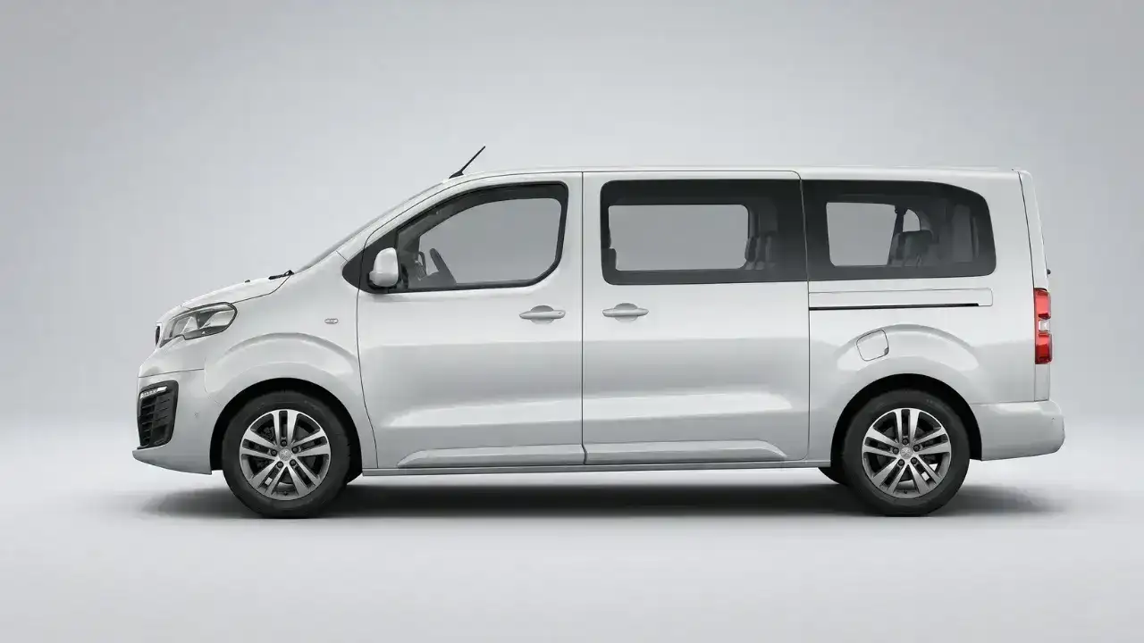 Peugeot Expert Traveller yan profil görünümü